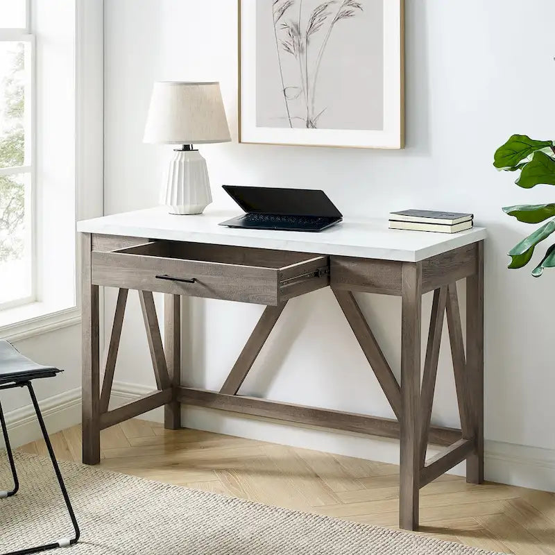 Scrivania A-Frame Paradise Hill di Middlebrook Designs