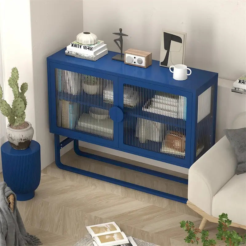 Elegante credenza con ante in vetro temperato e 2 ante in vetro scanalato